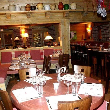 Cgh L'ecrin Du Val Claret Hotel 4*