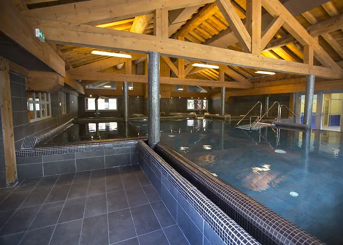 Cgh L'ecrin Du Val Claret Hotell