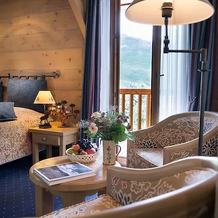 Cgh L'ecrin Du Val Claret 4* 티뉴