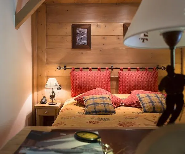 Cgh L'ecrin Du Val Claret Hotel